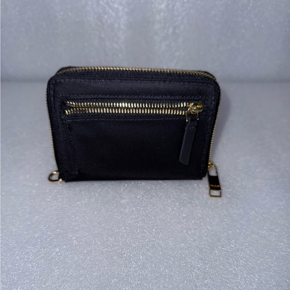 TUMI Trifold Zip Around Wallet - Picture 10 of 11